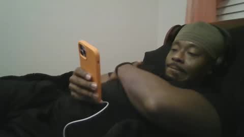 UrbanDicc online show from February 21, 2025, 1:44 am