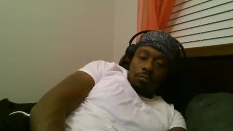 UrbanDicc online show from February 23, 2025, 7:44 am