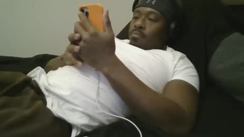 UrbanDicc online show from February 26, 2025, 4:58 am