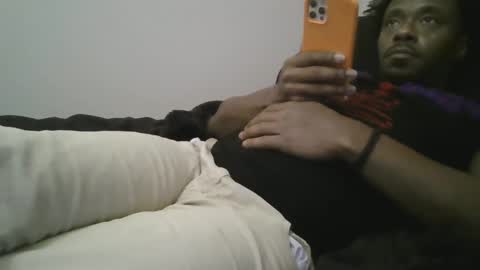 UrbanDicc online show from March 3, 2025, 3:41 am