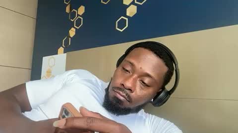 urbandick5 online show from February 19, 2026, 4:58 pm