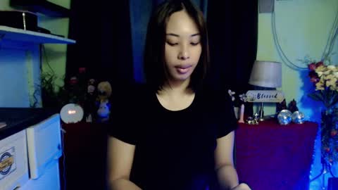 urcrushnextdoor_ online show from December 29, 2024, 6:38 pm