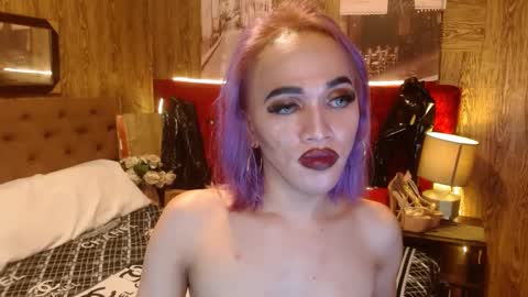 KENDALL online show from December 28, 2024, 2:01 am