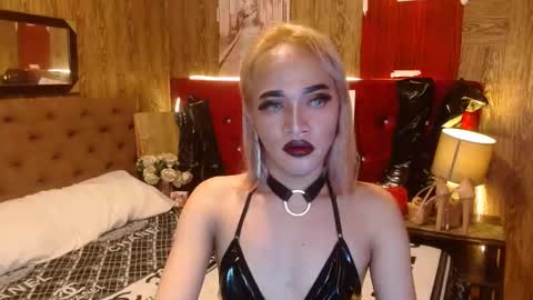 KENDALL online show from January 3, 2025, 3:22 pm