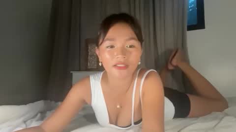 Snapshot of urcute_pinay chatting on April 30, 2026, 9:37 am sai online show from April 30, 2026, 9:37 am