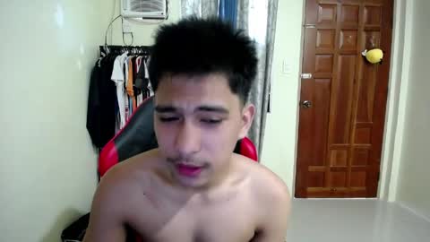 Snapshot of urcuteguy_jhonx chatting on April 14, 2026, 4:29 am Dannie online show from April 14, 2026, 4:29 am