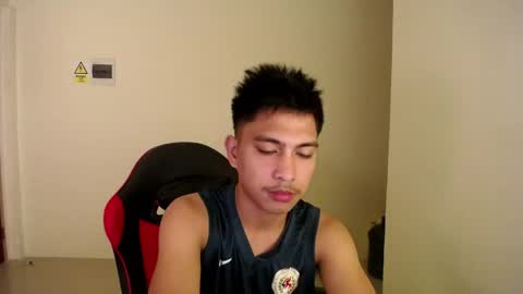 Snapshot of urcuteguy_jhonx chatting on April 29, 2026, 8:37 pm Dannie online show from April 29, 2026, 8:37 pm