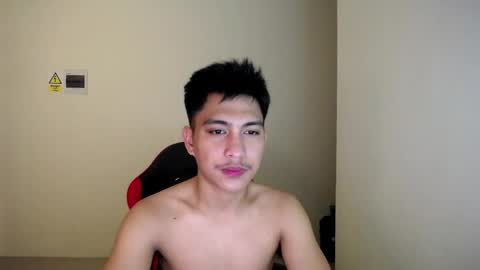 Snapshot of urcuteguy_jhonx chatting on May 3, 2026, 9:59 am Dannie online show from May 3, 2026, 9:59 am