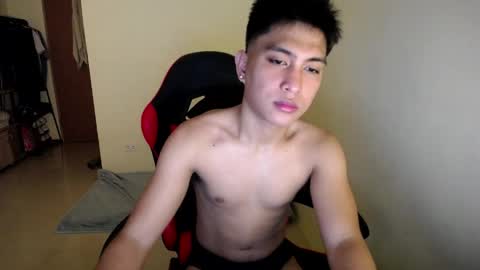 Snapshot of urcuteguy_jhonx chatting on May 21, 2026, 9:05 am Dannie online show from May 21, 2026, 9:05 am