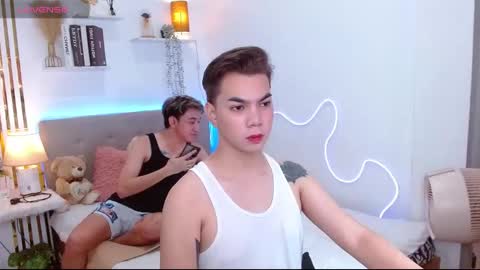 Snapshot of urdeityoflove_ chatting on October 6, 2025, 8:01 am rose and khristine online show from October 6, 2025, 8:01 am