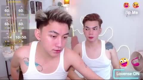 Snapshot of urdeityoflove_ chatting on October 13, 2025, 1:22 pm rose and khristine online show from October 13, 2025, 1:22 pm