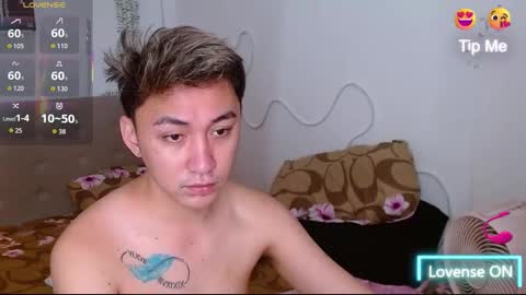 Snapshot of urdeityoflove_ chatting on October 20, 2025, 6:58 am rose and khristine online show from October 20, 2025, 6:58 am