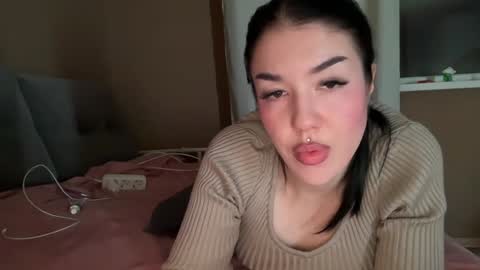 Snapshot of urdevilbaby chatting on January 6, 2025, 2:25 pm Margo online show from January 6, 2025, 2:25 pm