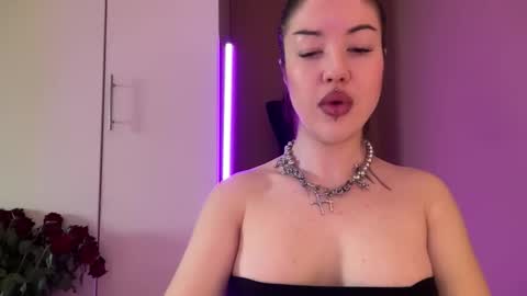 Snapshot of urdevilbaby chatting on October 7, 2025, 8:00 am Margo online show from October 7, 2025, 8:00 am