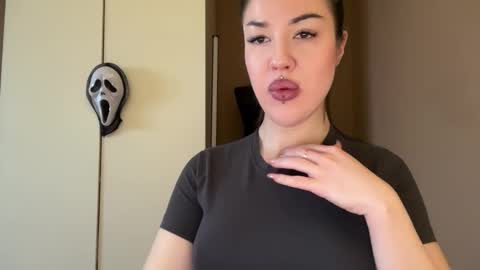 Snapshot of urdevilbaby chatting on October 21, 2025, 6:47 am Margo online show from October 21, 2025, 6:47 am