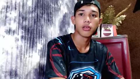urdreamboy_clarin online show from May 12, 2026, 10:12 am