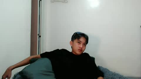 Snapshot of urdreamboy_prince chatting on June 12, 2026, 7:02 pm urdreamboy_prince online show from June 12, 2026, 7:02 pm