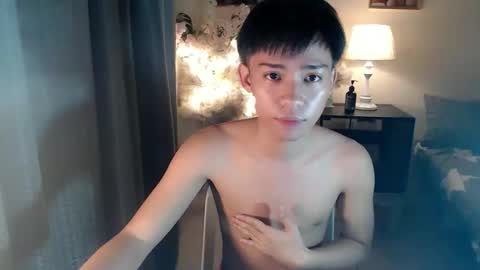 urdreamfuckboy_sev online show from September 10, 2025, 9:37 pm
