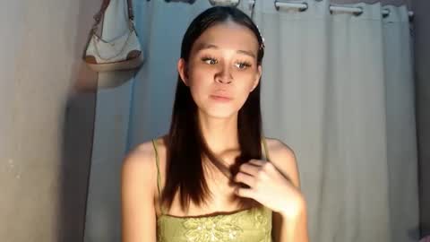 Snapshot of urdreamgirl_stephanie chatting on April 26, 2026, 4:15 pm stephanie online show from April 26, 2026, 4:15 pm
