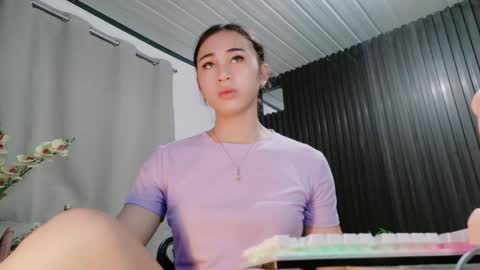 urfave_bbgirl online show from February 19, 2026, 12:01 pm