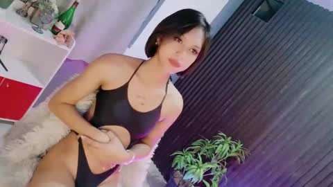 Rianne online show from March 5, 2026, 6:26 pm