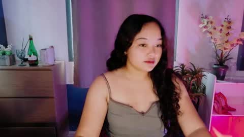 Snapshot of urfavouritecravings chatting on April 6, 2026, 5:08 am Scarlet online show from April 6, 2026, 5:08 am