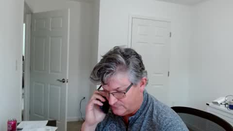 Gregor online show from November 4, 2025, 5:01 pm