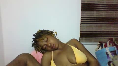 urflirtydoll online show from October 5, 2025, 4:33 am