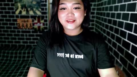 Dimple online show from November 18, 2025, 6:23 pm