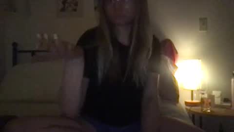 urgirlfornow online show from March 25, 2026, 9:37 am