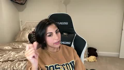 Goddess Marla online show from January 8, 2026, 1:19 am