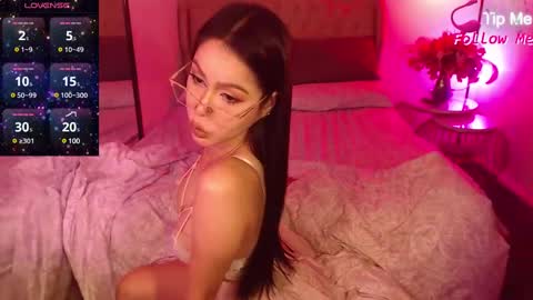 angela online show from February 13, 2025, 9:09 am