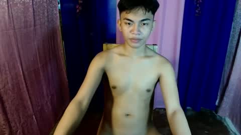 urguy_marco online show from September 28, 2025, 2:39 am