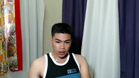 urhairy_manial online show from February 2, 2026, 11:25 pm