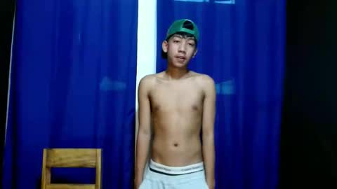 Snapshot of urhardfucker_joseph chatting on March 10, 2026, 6:29 am urhardfucker_joseph online show from March 10, 2026, 6:29 am