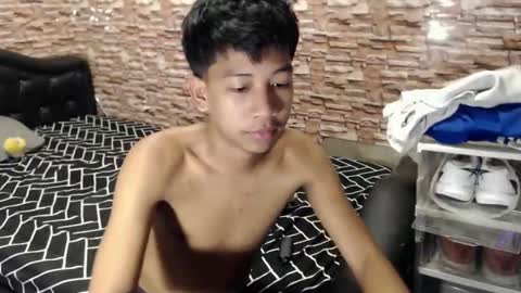 Snapshot of urhardfucker_joseph chatting on March 27, 2026, 6:41 am urhardfucker_joseph online show from March 27, 2026, 6:41 am