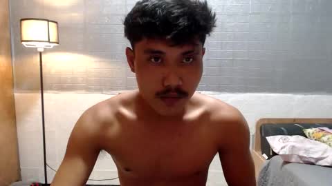 urhot_frank online show from February 28, 2026, 4:02 am