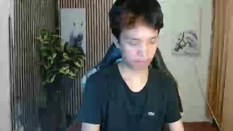 urhot_johny online show from May 5, 2026, 7:38 am