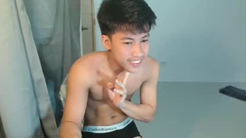 Snapshot of urhot_jules chatting on February 27, 2026, 5:24 pm erwin online show from February 27, 2026, 5:24 pm