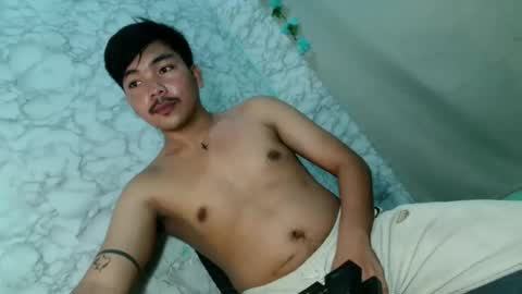 Snapshot of urhot_kharlxoxo chatting on May 4, 2026, 10:55 am john carlo online show from May 4, 2026, 10:55 am