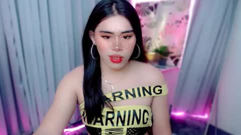 urhotdexie69 online show from September 21, 2025, 7:37 pm