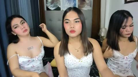 urhotgirl_sexyariela online show from April 13, 2026, 9:42 pm
