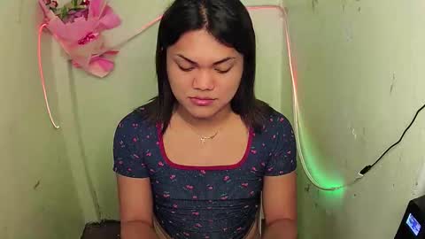 urhottie_bella online show from October 16, 2025, 6:25 am