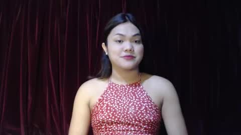 urhottie_bella online show from November 18, 2025, 11:47 am