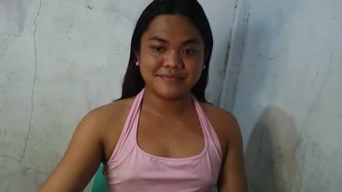 urhottie_bella online show from February 11, 2026, 5:12 am