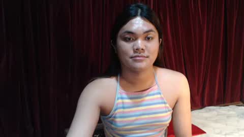 urhottie_bella online show from March 5, 2026, 7:10 pm