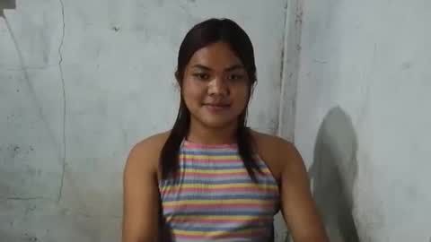 urhottie_bella online show from May 2, 2026, 10:09 am