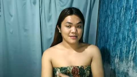 urhottie_bella online show from June 20, 2026, 9:50 pm