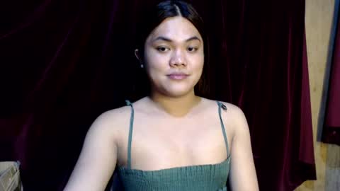 urhottie_bella online show from June 21, 2026, 3:03 pm