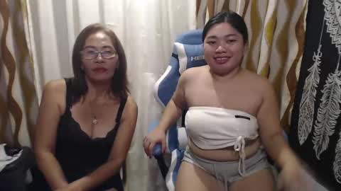 urhotvivian11 online show from December 18, 2024, 8:42 am